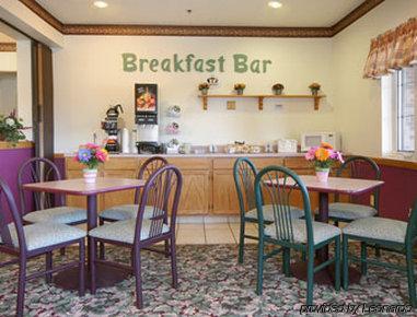 Super 8 by Wyndham Osage Hotel Restaurant billede